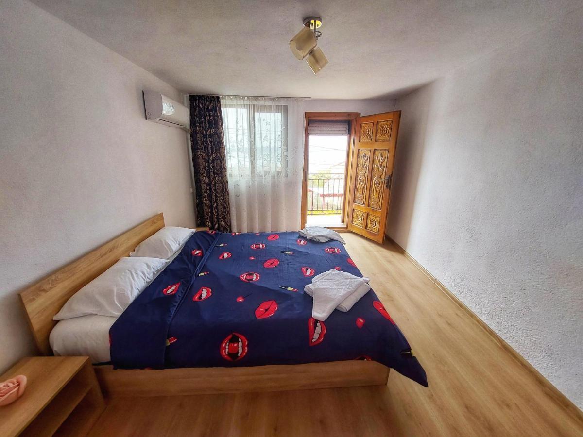 Casa De Vacanta Danube Moldova Noua エクステリア 写真